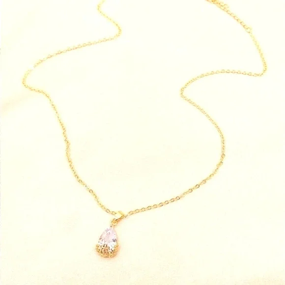 Amethyst Gold Necklace Teardrop CRYSTAL GOLD PENDANT NECKLACE Purple Crystal - Picture 6 of 6